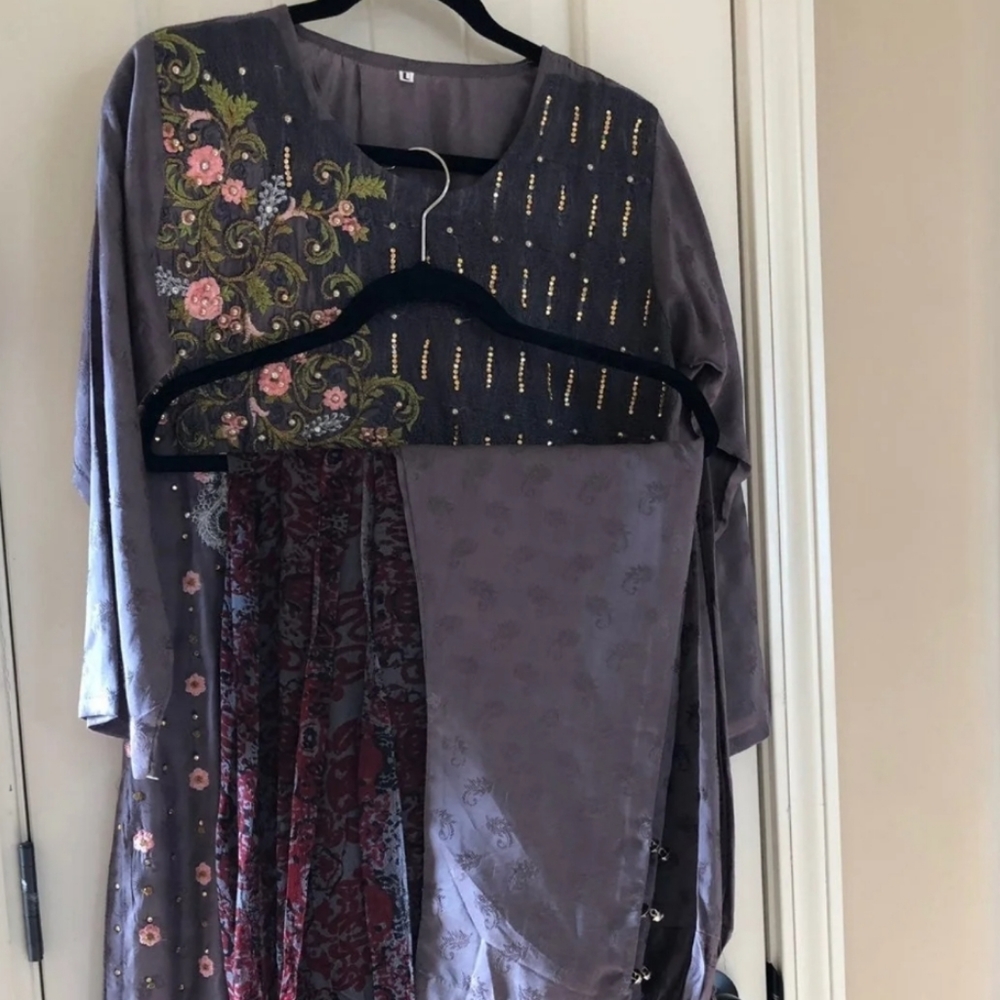 Shalwar kameez/dress